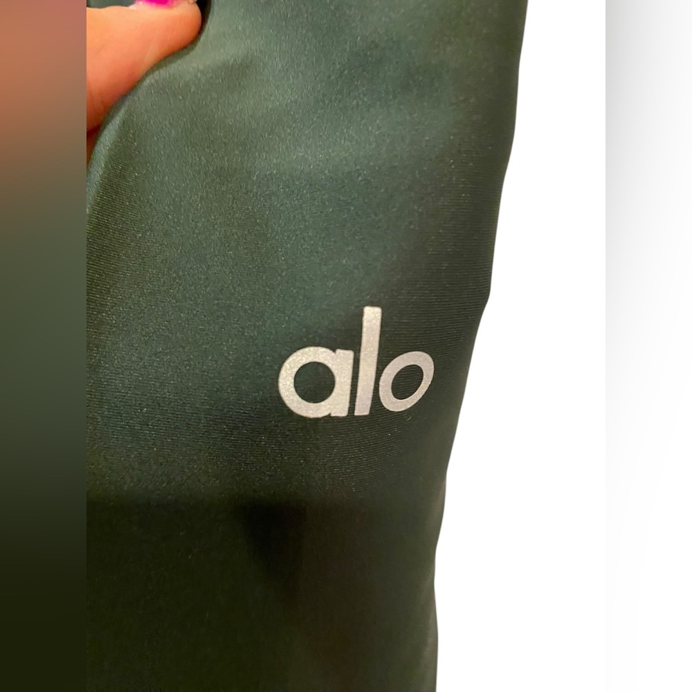 NWT Alo Yoga 7/8 airlift leggings CHARCOAL GREEN Size L - Picture 3 of 5